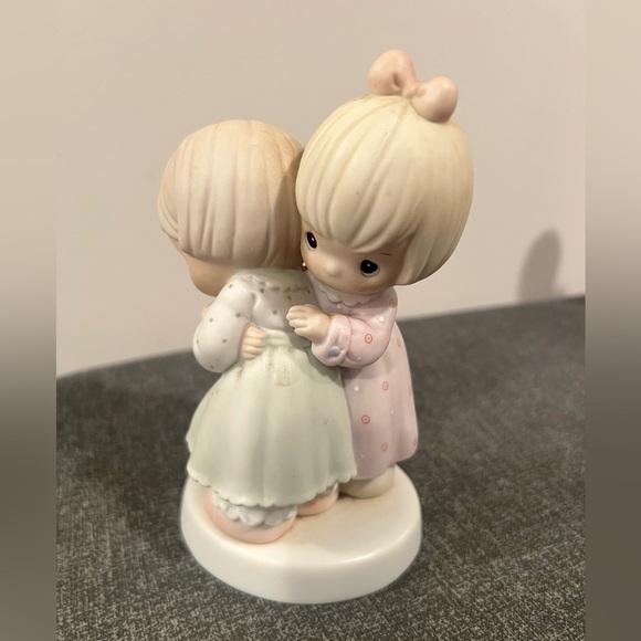 PRECIOUS MOMENTS Elegant Decor Figurine “that’s what friends are for” - Picture 4 of 9